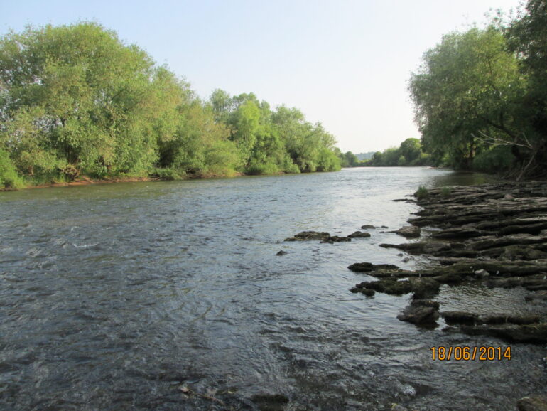 Club gives 3 days notice of Fishery closure.