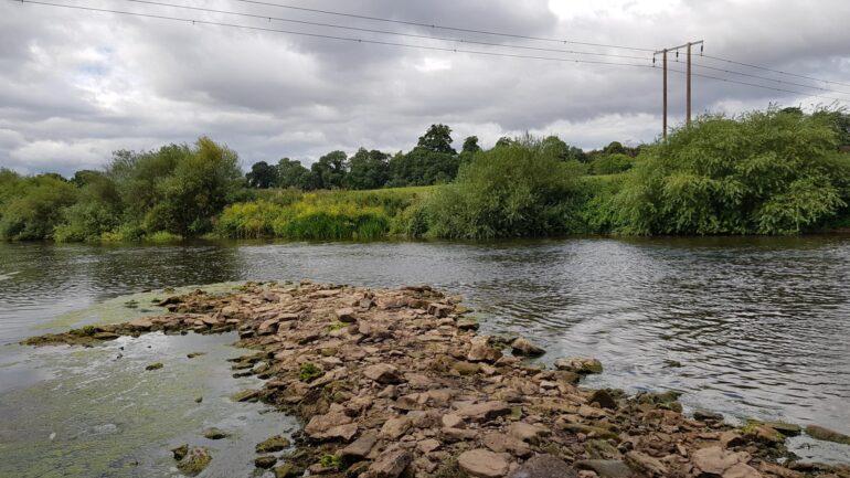 All Ross on Wye Angling Club waters closed.
